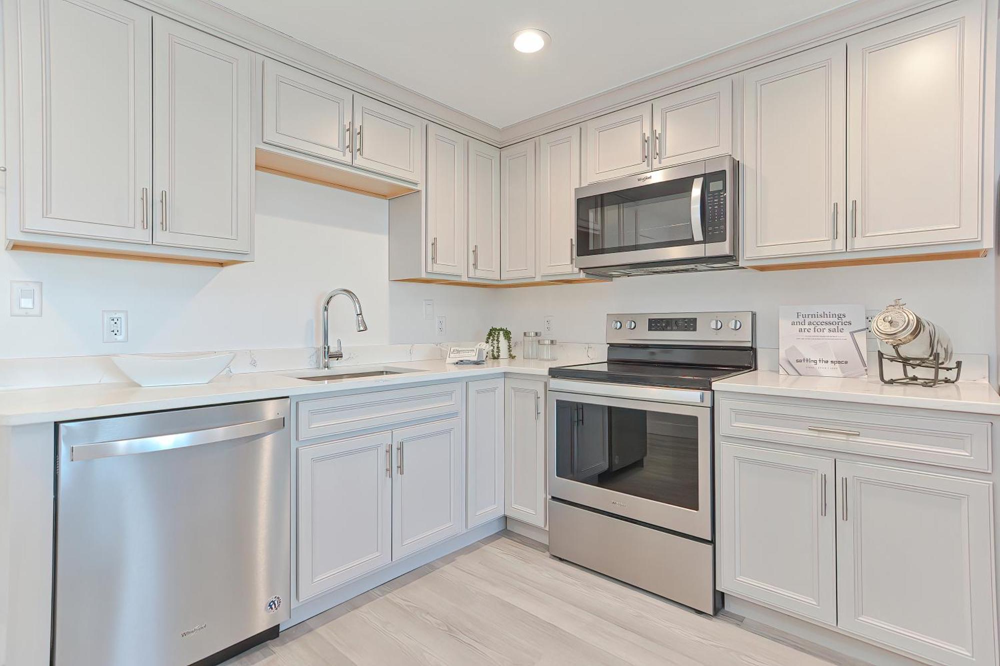 Harbourtown Suites On Plymouth Harbor מראה חיצוני תמונה